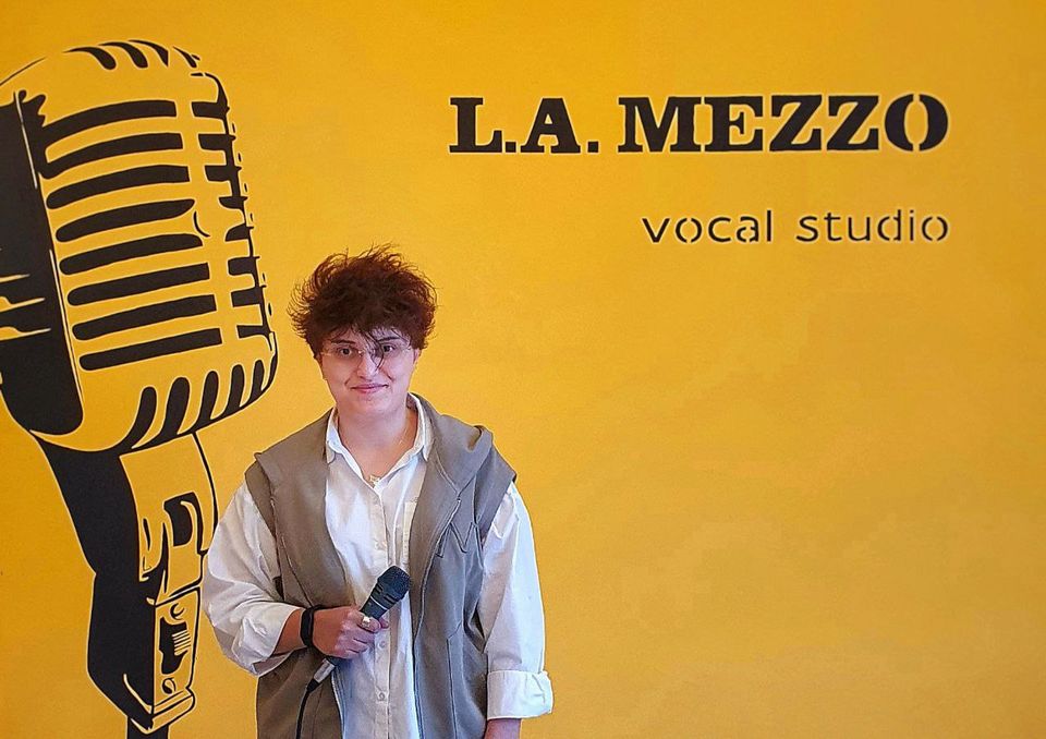 L. A. Mezzo vocal studio 